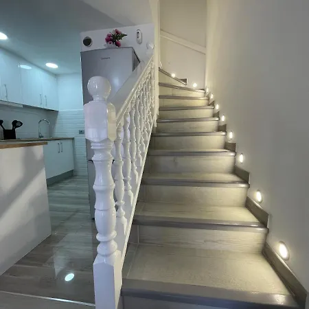 Gustamar 12 Apartmán *