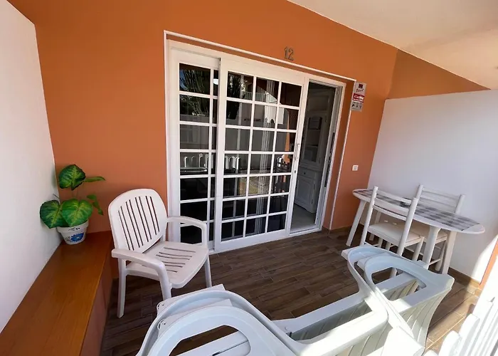 Apartament Gustamar 12 *